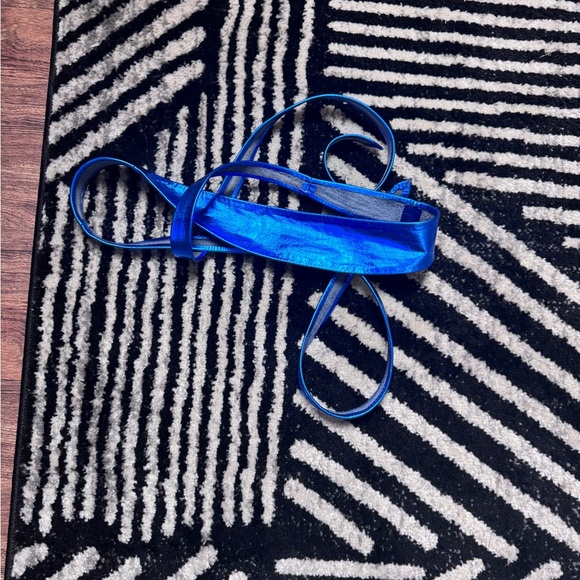 Metallic ADA Collection Belt - Picture 3 of 4